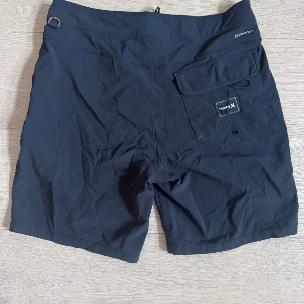 Men’s Hurley Board Shorts size 28